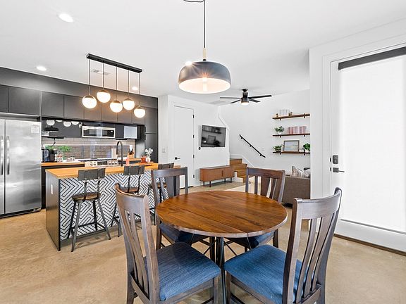 3rd image of 1706 Perez St #2