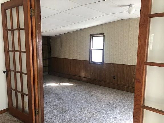 5th image of 1106 E 6th St