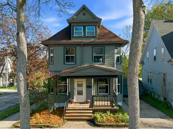 3730 W Mt Vernon AVENUE, Milwaukee, WI 53208