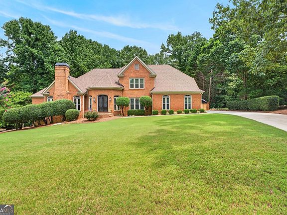 5th image of 555 Twinflower Ct