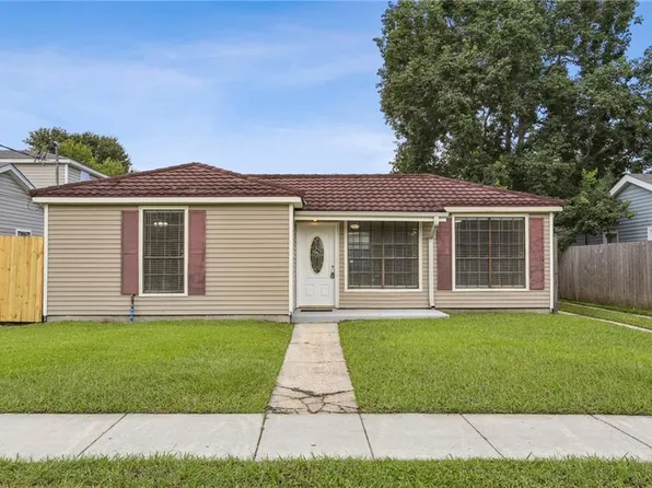 2928 Palmetto St, Chalmette, LA 70043