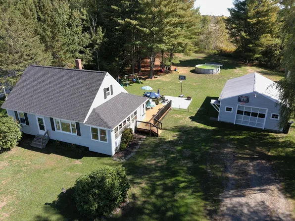 171 River Road, Benton, ME 04901