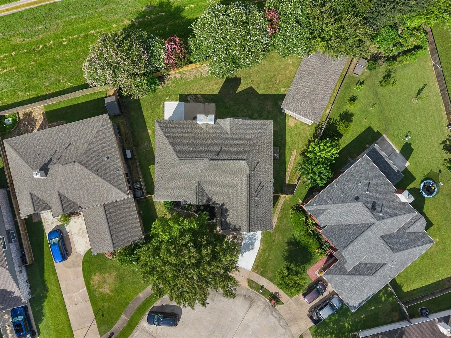 5 bed, 3.5 bath, 3382 sqft, $3,500 — Photo 4