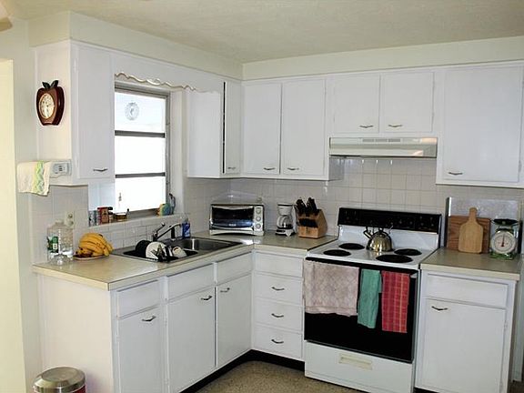 2nd image of 1115 Clairborne St