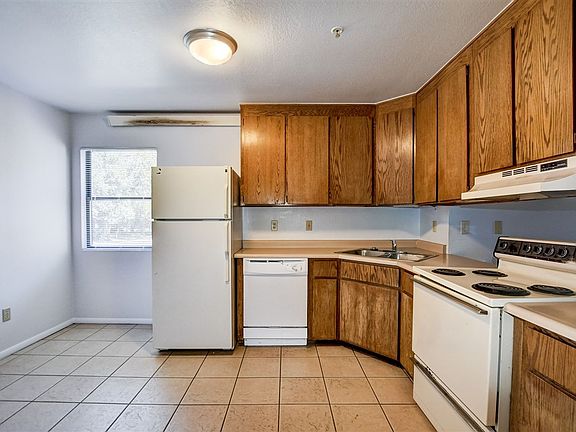 5th image of 719 Division St #1C
