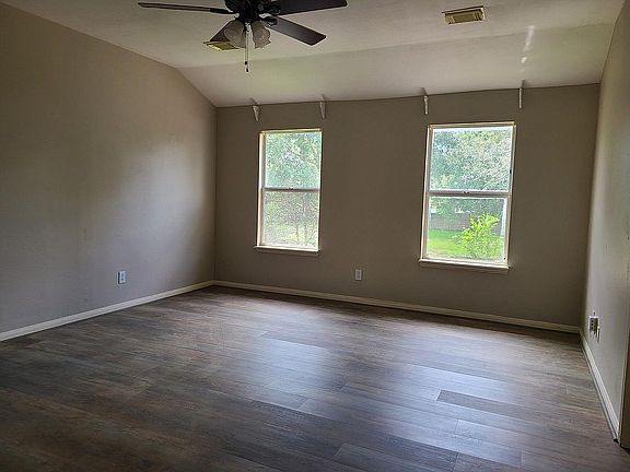 4th image of 2922 Glencullen Ln