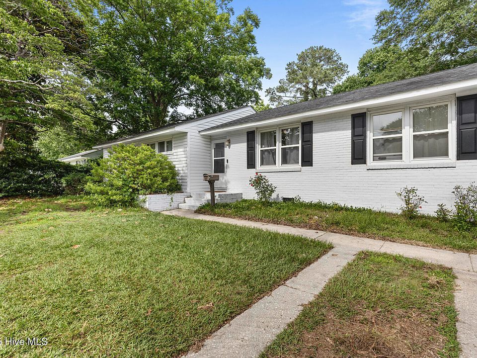 1st image of 608 Henderson Dr