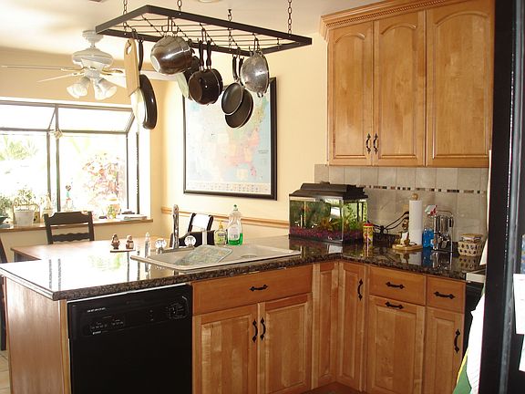granite and wood kitchen