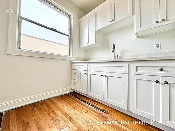 3rd image of 247 N Kenmore Ave #101