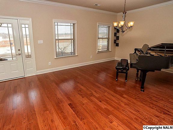 4th image of 7629 Ashor Dr