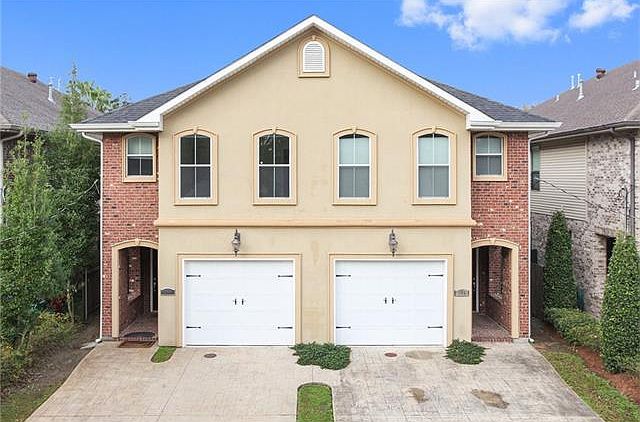 1st image of 300 Metairie Heights Ave