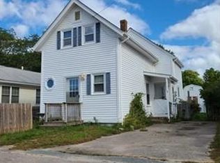 73 11th St, Wareham, MA 02571