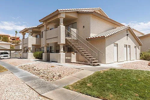 453 Mesa Blvd #201 Photo 1 453 Mesa Blvd #201 Photo 1