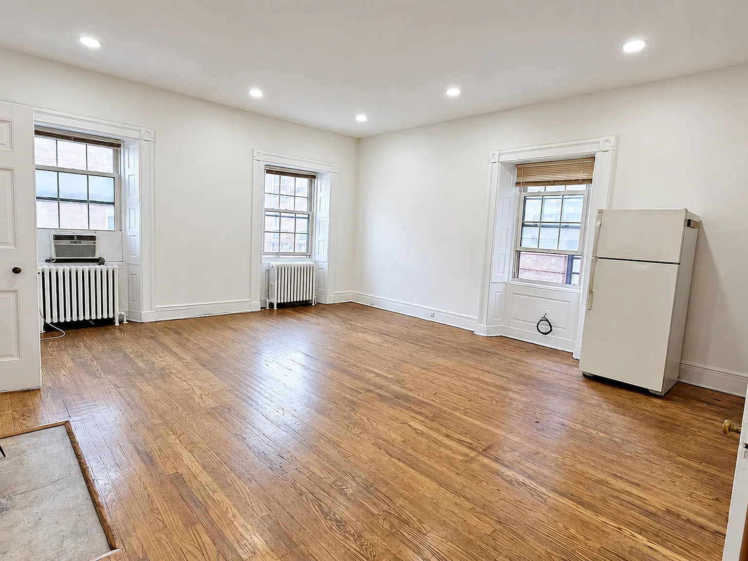 20 West Franklin st, Unit 7 — Photo 1