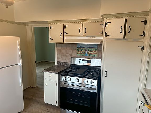 4th image of 3407 37th St
