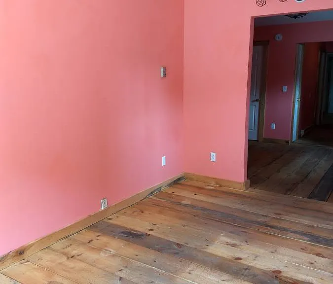76 Front St — Photo 3