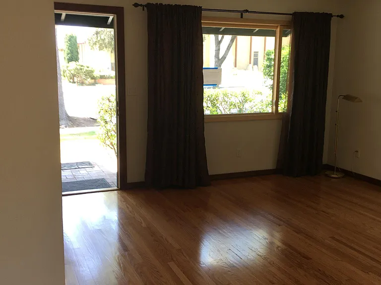 2641 E Orange Grove Blvd — Photo 9