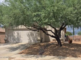 8225 E Sundew Dr, Tucson, AZ 85710