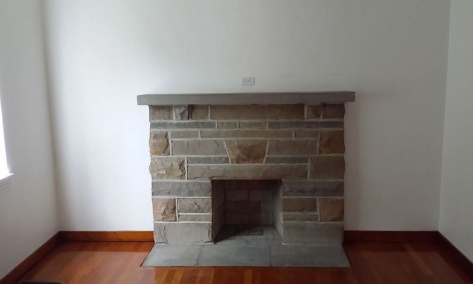 living room mantel