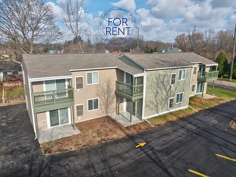 816 Asylum St — Photo 21