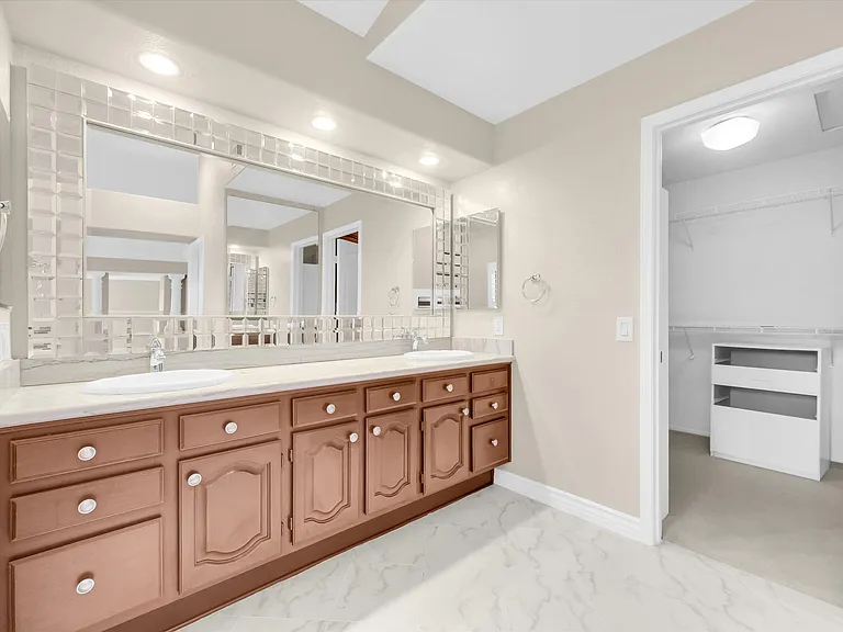 3061 Diamond View Cir — Photo 40