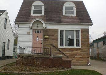 1st image of 961 Garfield Ave