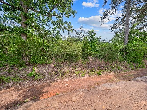 2nd image of 2405 County Road 779