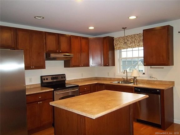 5th image of 31 Nolan Cir #31