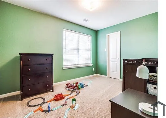 117 Aaron St — Photo 11