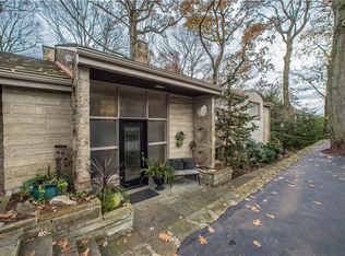 1245 Earlford Dr, Pittsburgh, PA