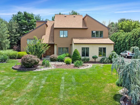 135 Gleniffer Hill Rd, Richboro, PA 18954