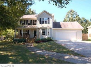 7505 Bartonshire Ct, Oak Ridge, NC 27310