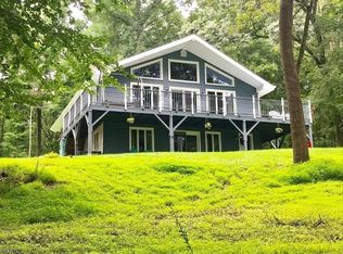 48 Hollow Rd, Glen Gardner, NJ 08826