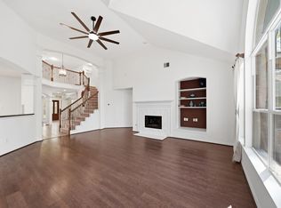 51 N Scribewood Cir, The Woodlands, TX 77382