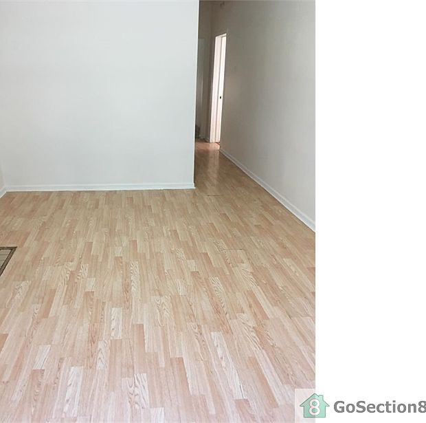 1st image of 3049 W Arthington St Fl 1