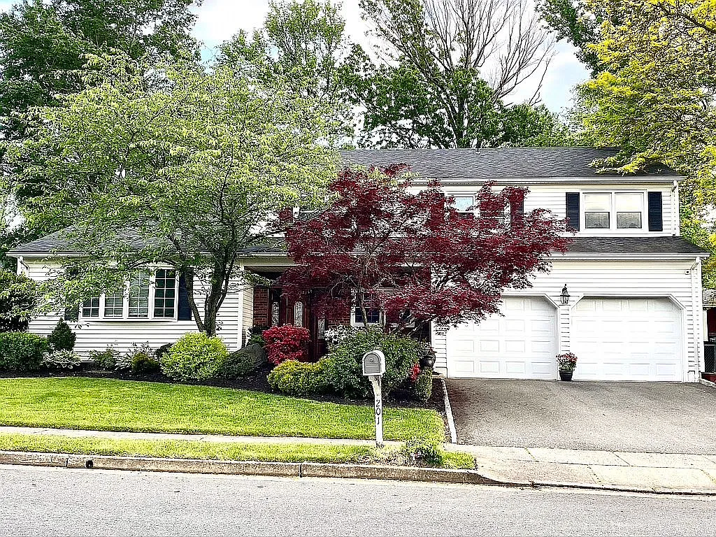 201 Normandy Rd photo 1