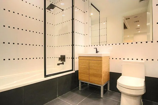 Rented by HSK Group Inc | media 31