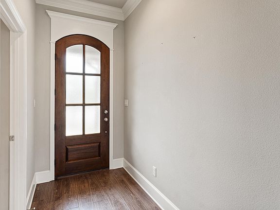 2nd image of 6629 Tower Ct