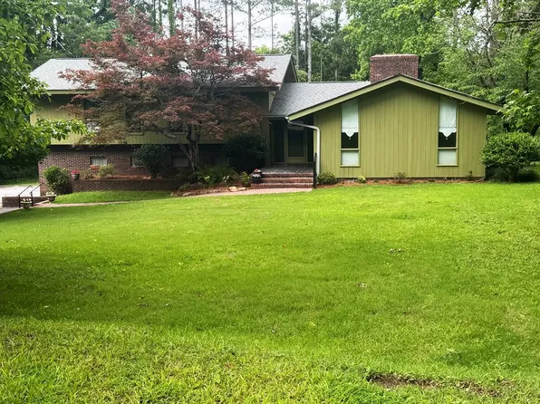 119 Woodcrest St, Greenwood, SC 29649