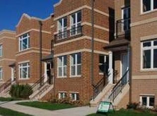 3555 S Dearborn St, Chicago, IL 60616