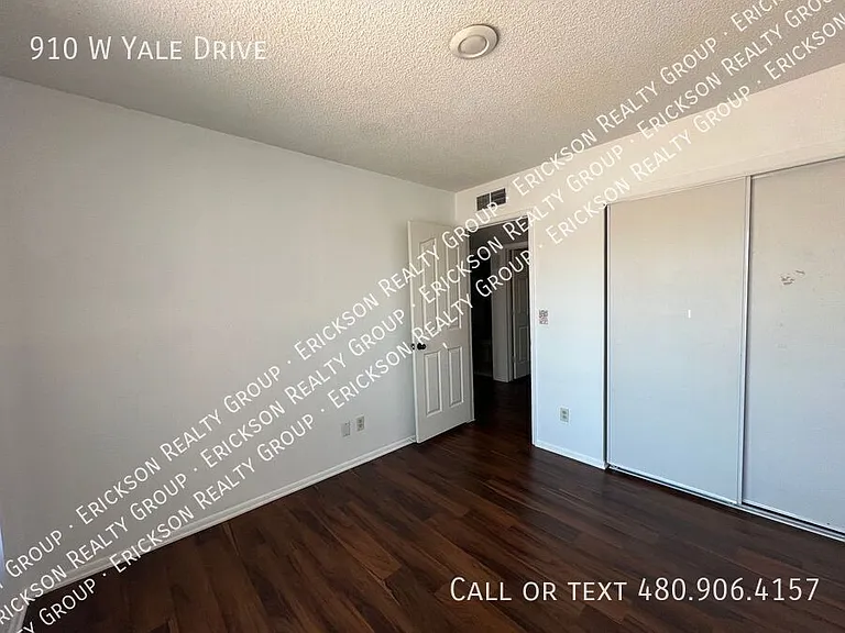 910 W Yale Dr — Photo 14