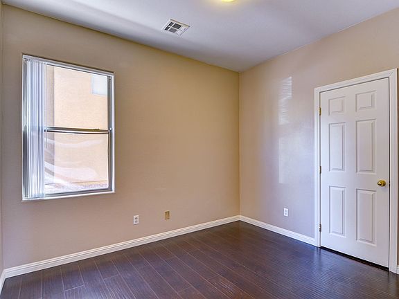 3rd image of 6435 Strongbow Dr