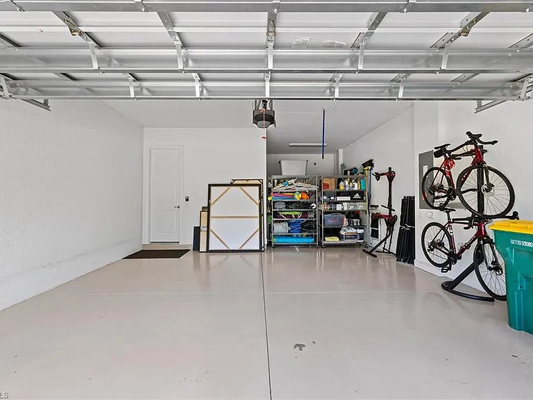 9515 Campanile Cir — Photo 37