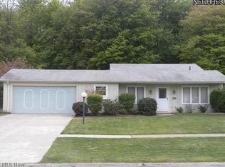 15902 Walnut Creek Dr, Strongsville, OH