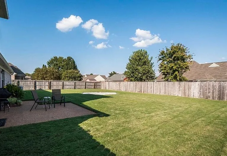 5068 Welbourne Cv — Photo 16