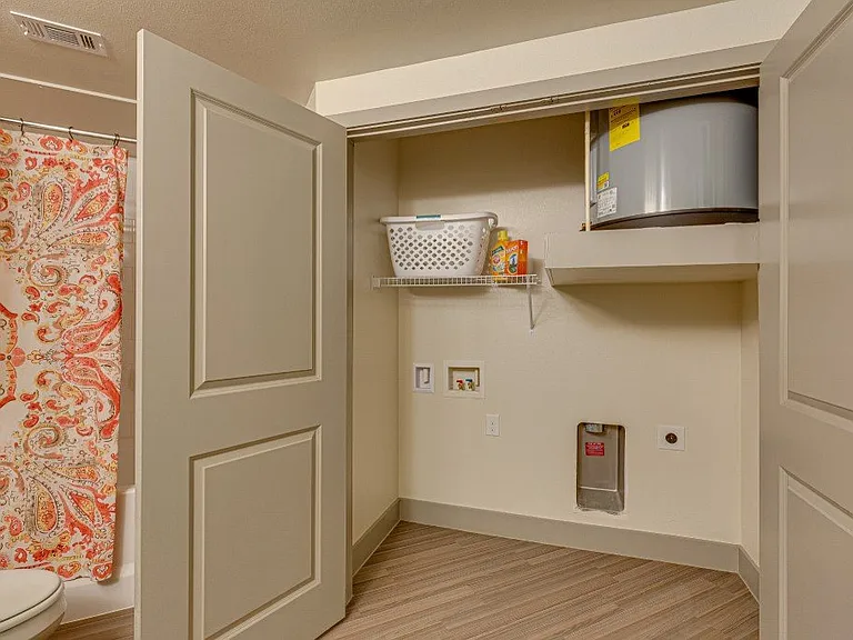 The Quadrangles on Twenty Apartments in Grand Prairie, Texas