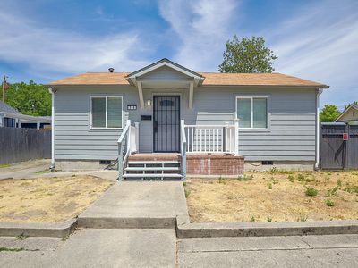 310 SW J St, Grants Pass, OR, 97526