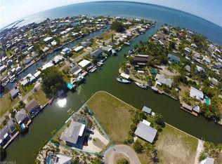 3544 Jade Ave, Saint James City, FL 33956