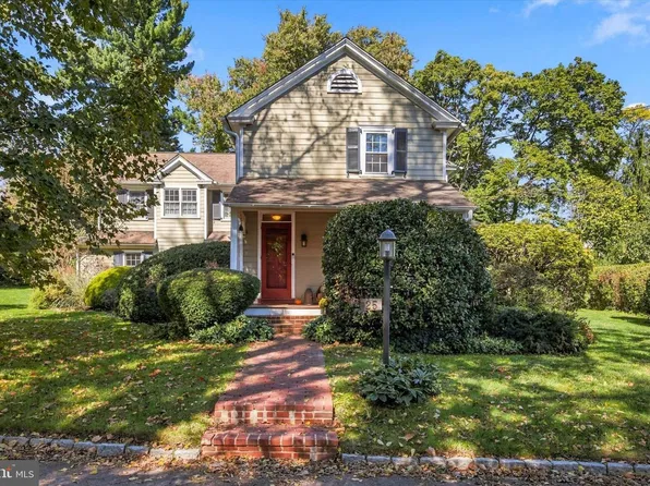 25 Matlack Ln, Villanova, PA 19085
