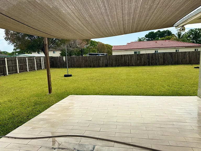17905 SW 105th Ave — Photo 9